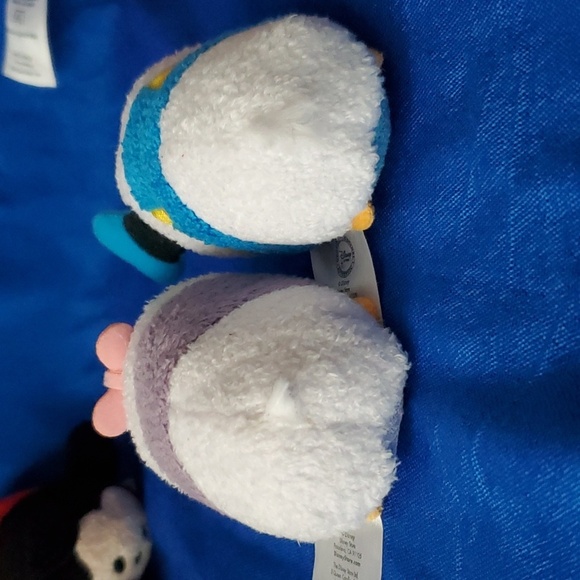 Disney / Pixar Tsum Tsum Donald Duck & Daisy Duck Mini Plushes - Picture 3 of 11